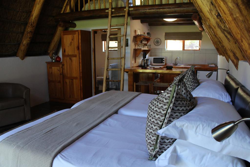 Villa Ko Ka Tsara Bush Camp à Beaufort West Extérieur photo